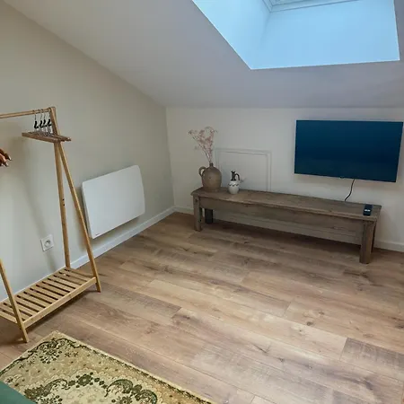 아파트 L Entre Deux Epoques *