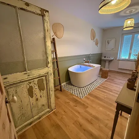 L Entre Deux Epoques * Pre-en-Pail-Saint-Samson