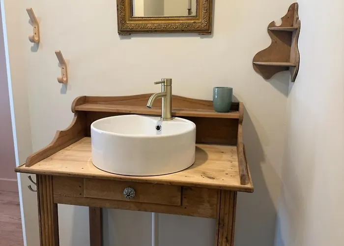 L Entre Deux Epoques Pre-en-Pail-Saint-Samson