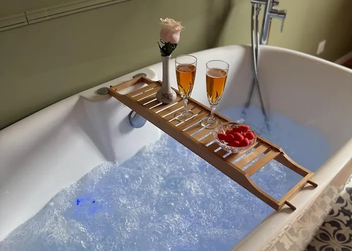 L Entre Deux Epoques Pre-en-Pail-Saint-Samson