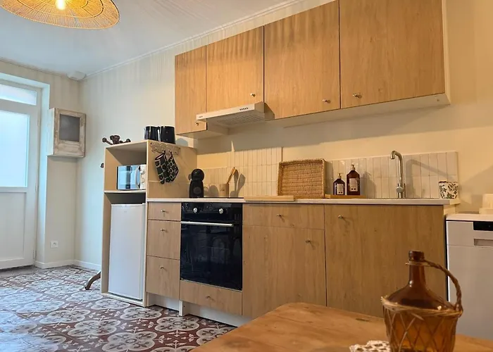 L Entre Deux Epoques Pre-en-Pail-Saint-Samson