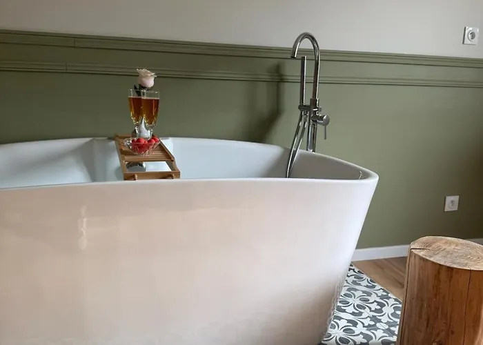 L Entre Deux Epoques