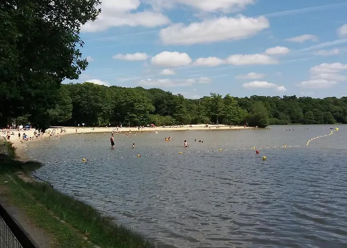 L Entre Deux Epoques * Pre-en-Pail-Saint-Samson