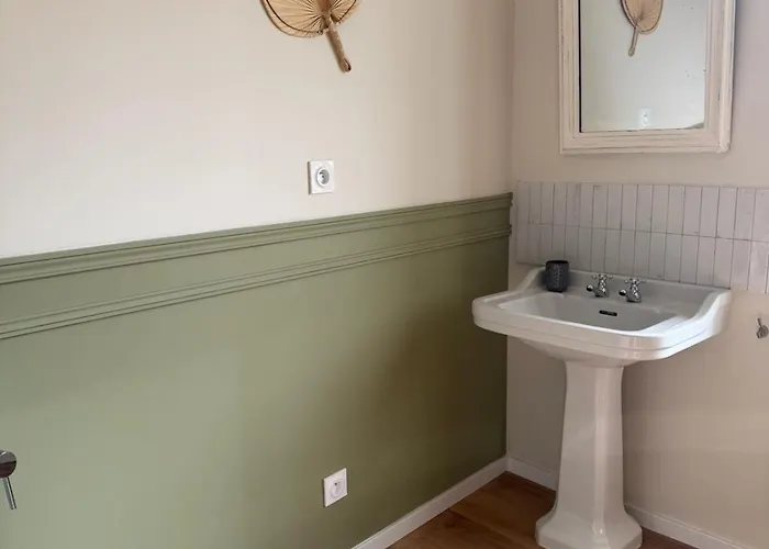 L Entre Deux Epoques Apartment *